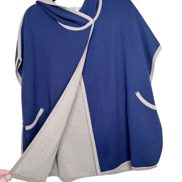 Double R Double Faced Silk/ Cashmere Poncho Navy Camel Size M - Picture 3 of 12